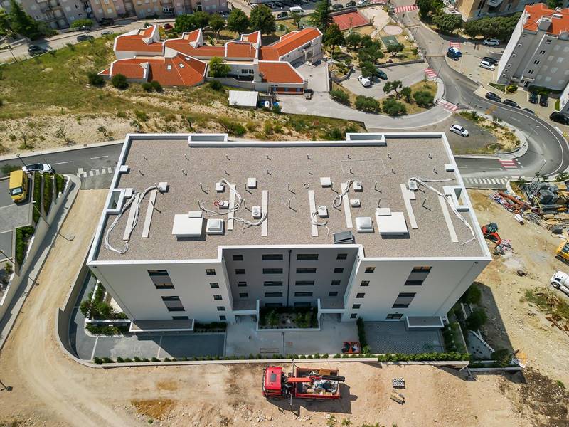 new building in Makarska 