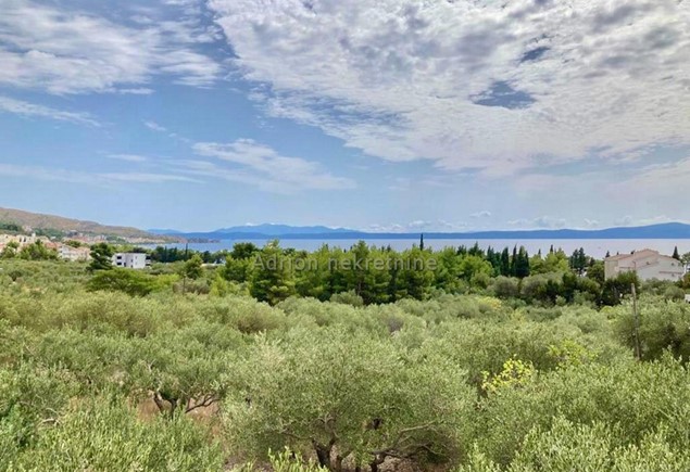 Građevinsko zemljište u Tučepima