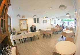 hotel prvi red na Makarsoj Rivijeri