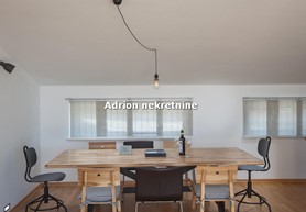 hause in Podgora near the beach