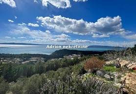 zemljište u Makarskoj