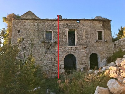 ruševina u Podgori