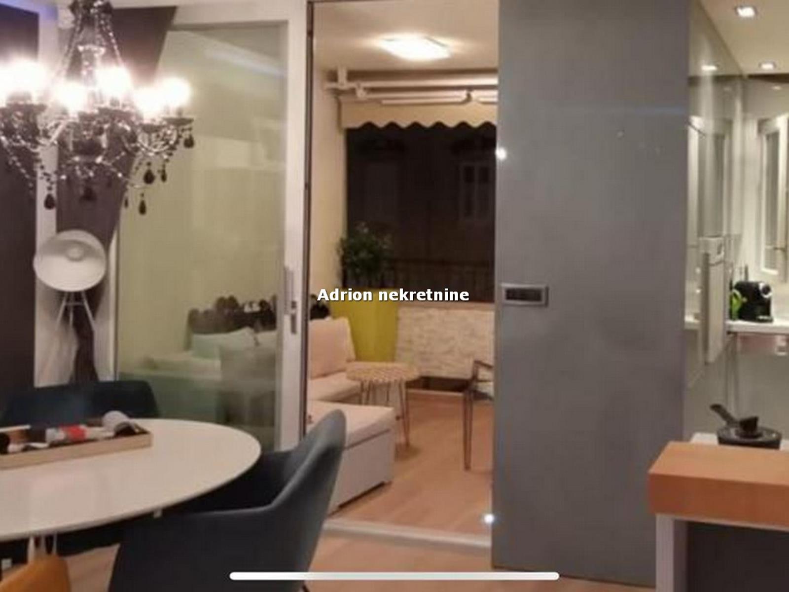 STAN PRODAJA PLAŽA MAKARSKA