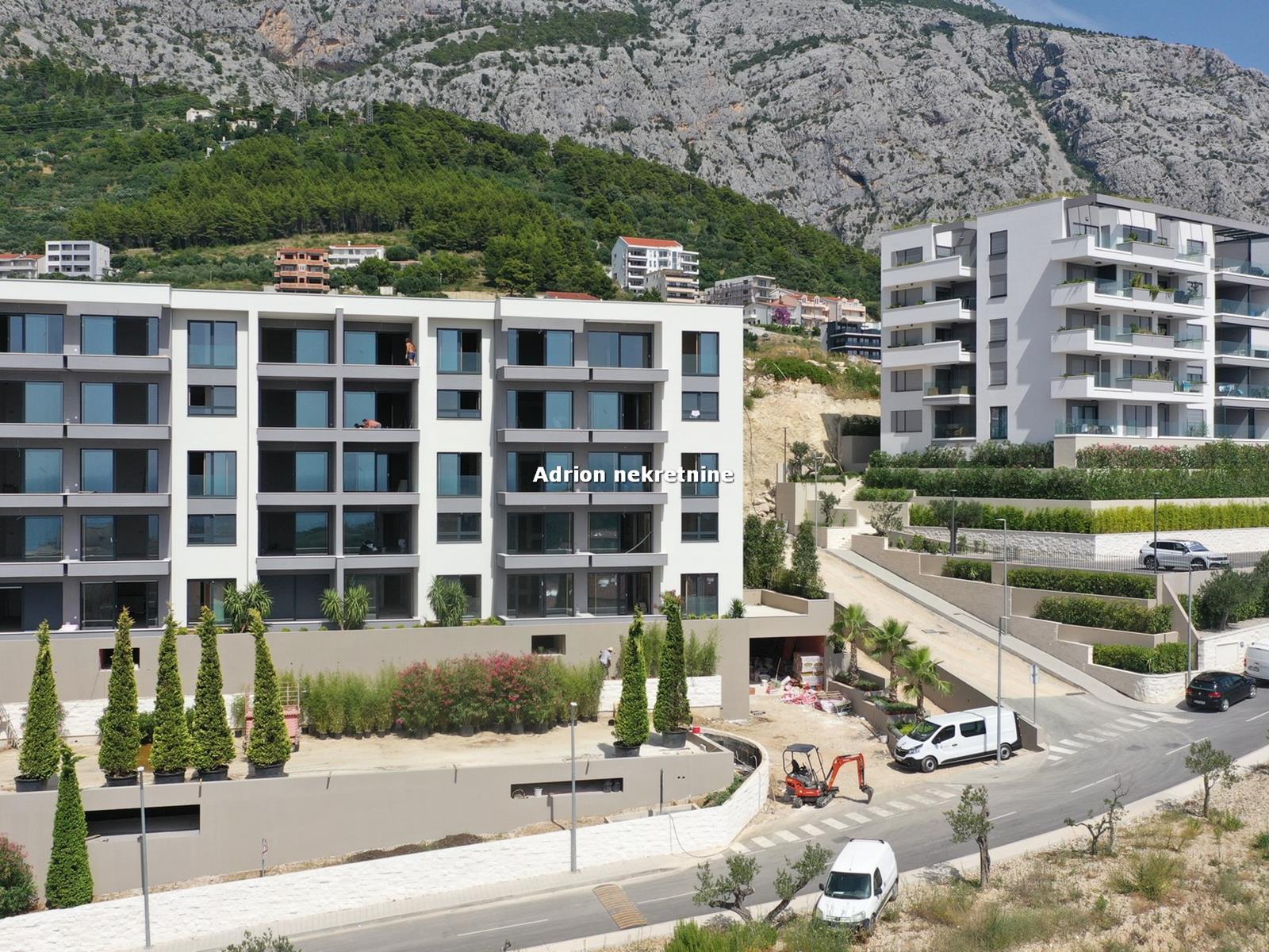 Novogradnja Makarska