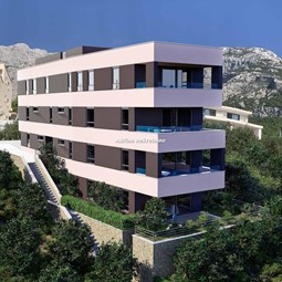 Apartments with parking place Makarska