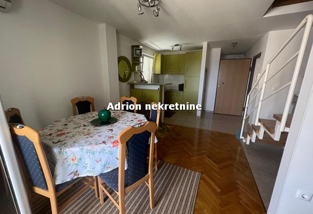 Two bedroom apartment in Makarska for sale 